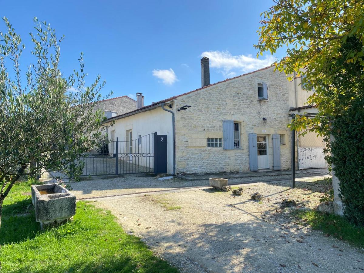 多马恩拉莱尼 - Spa旅馆 Asnières-la-Giraud 外观 照片