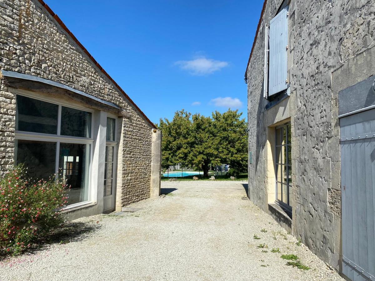 多马恩拉莱尼 - Spa旅馆 Asnières-la-Giraud 外观 照片